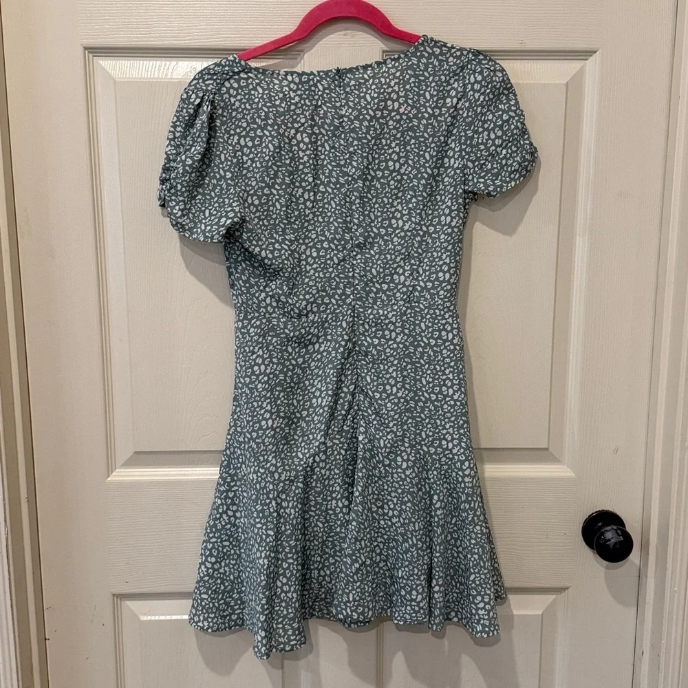 Princess Polly The Sting green mini dress, size 2 - Picture 8 of 10